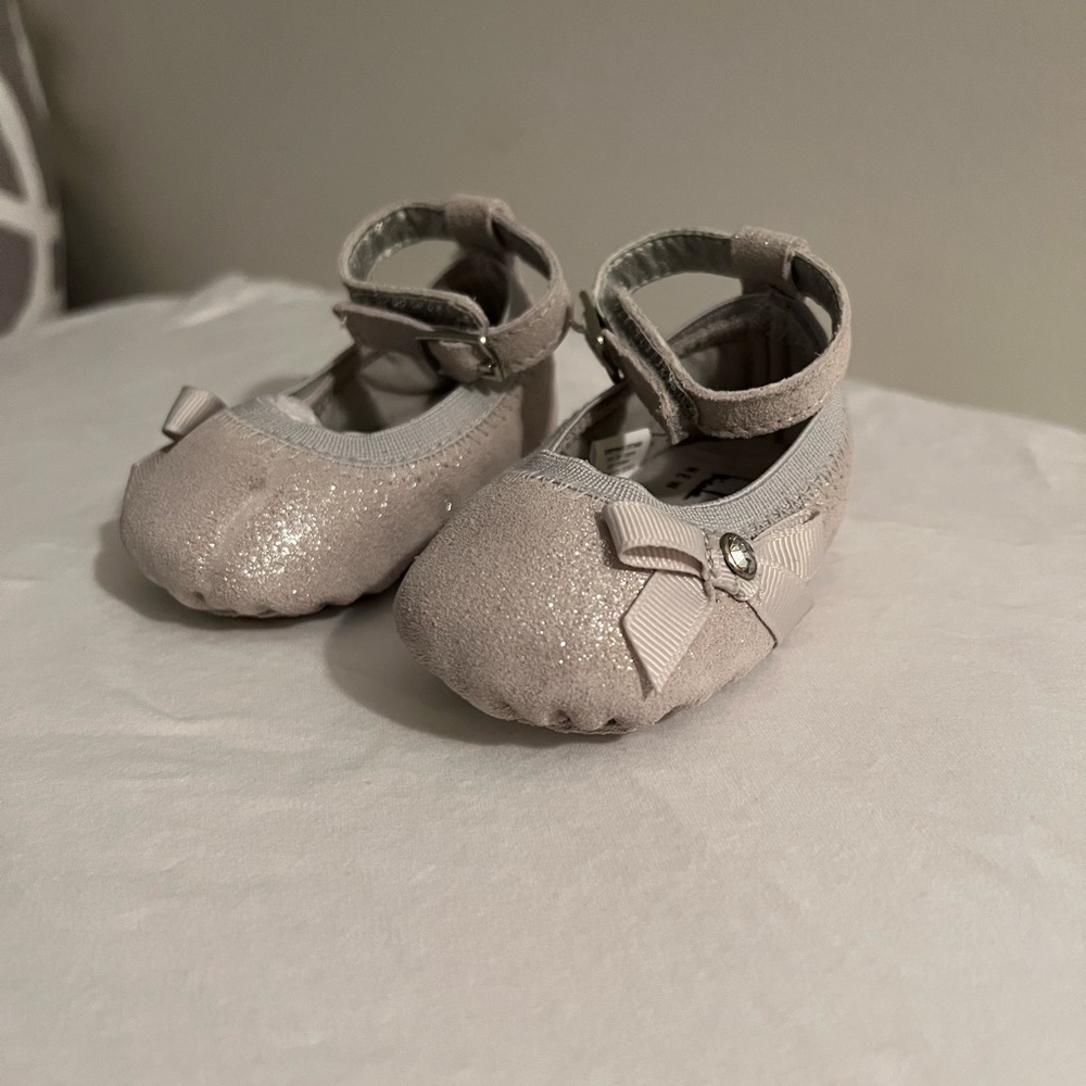 Nicole Miller Baby Shoes - Size 0-6mo